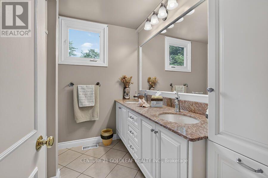 2011 Hollybrook Crescent, Ottawa, Ontario  K1J 7Y5 - Photo 27 - X13567558
