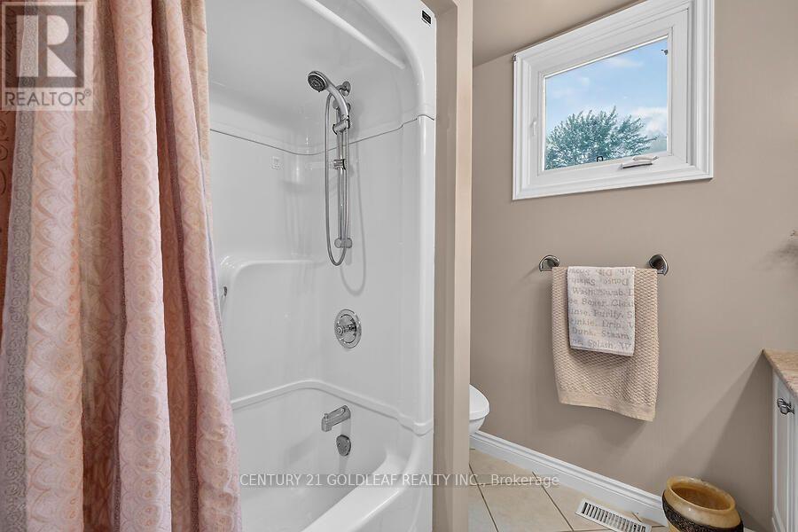 2011 Hollybrook Crescent, Ottawa, Ontario  K1J 7Y5 - Photo 28 - X13567558