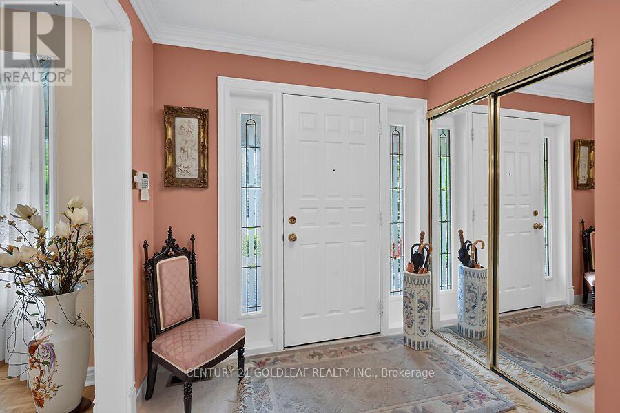 2011 Hollybrook Crescent, Ottawa, Ontario  K1J 7Y5 - Photo 4 - X13567558