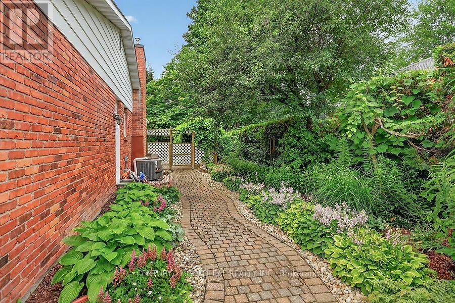 2011 Hollybrook Crescent, Ottawa, Ontario  K1J 7Y5 - Photo 44 - X13567558