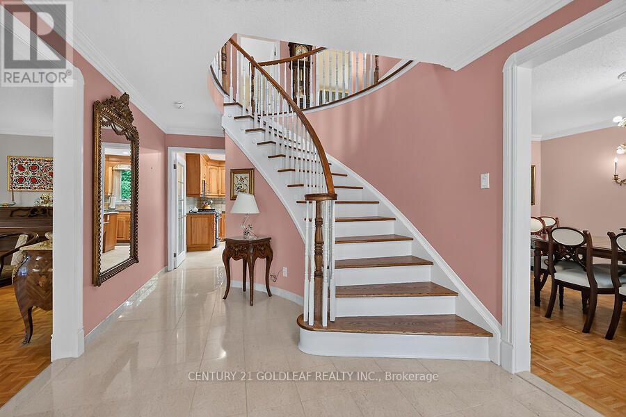 2011 Hollybrook Crescent, Ottawa, Ontario  K1J 7Y5 - Photo 5 - X13567558