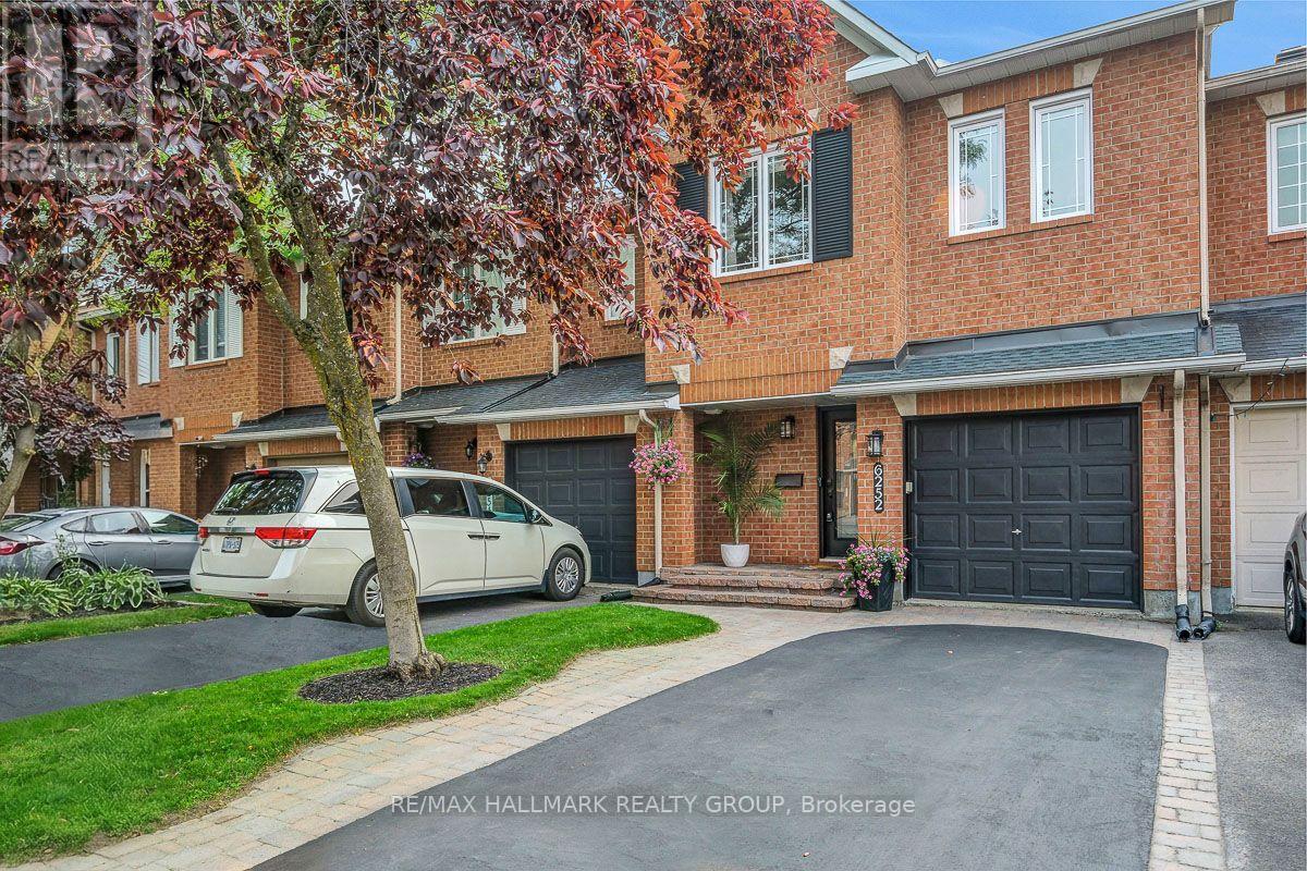 6252 Sablewood Place, Ottawa, Ontario  K1C 7M5 - Photo 1 - X13568046