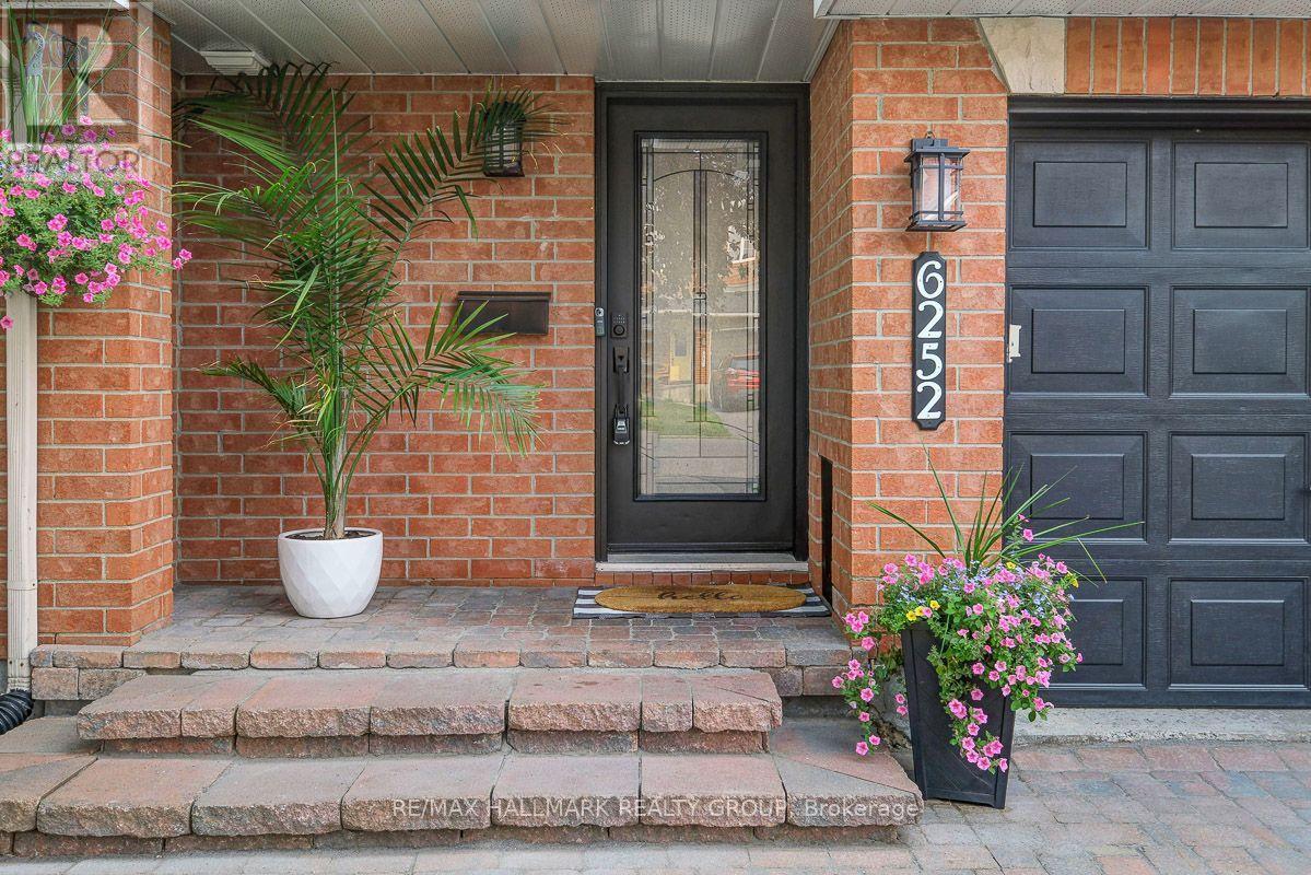 6252 Sablewood Place, Ottawa, Ontario  K1C 7M5 - Photo 3 - X13568046