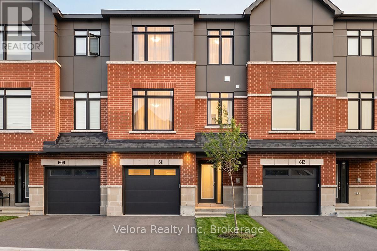 611 Knotridge Street, Ottawa, Ontario  K1W 0M3 - Photo 3 - X13568070