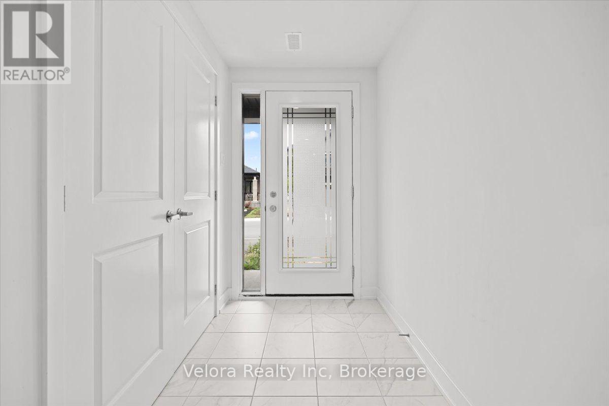 611 Knotridge Street, Ottawa, Ontario  K1W 0M3 - Photo 5 - X13568070