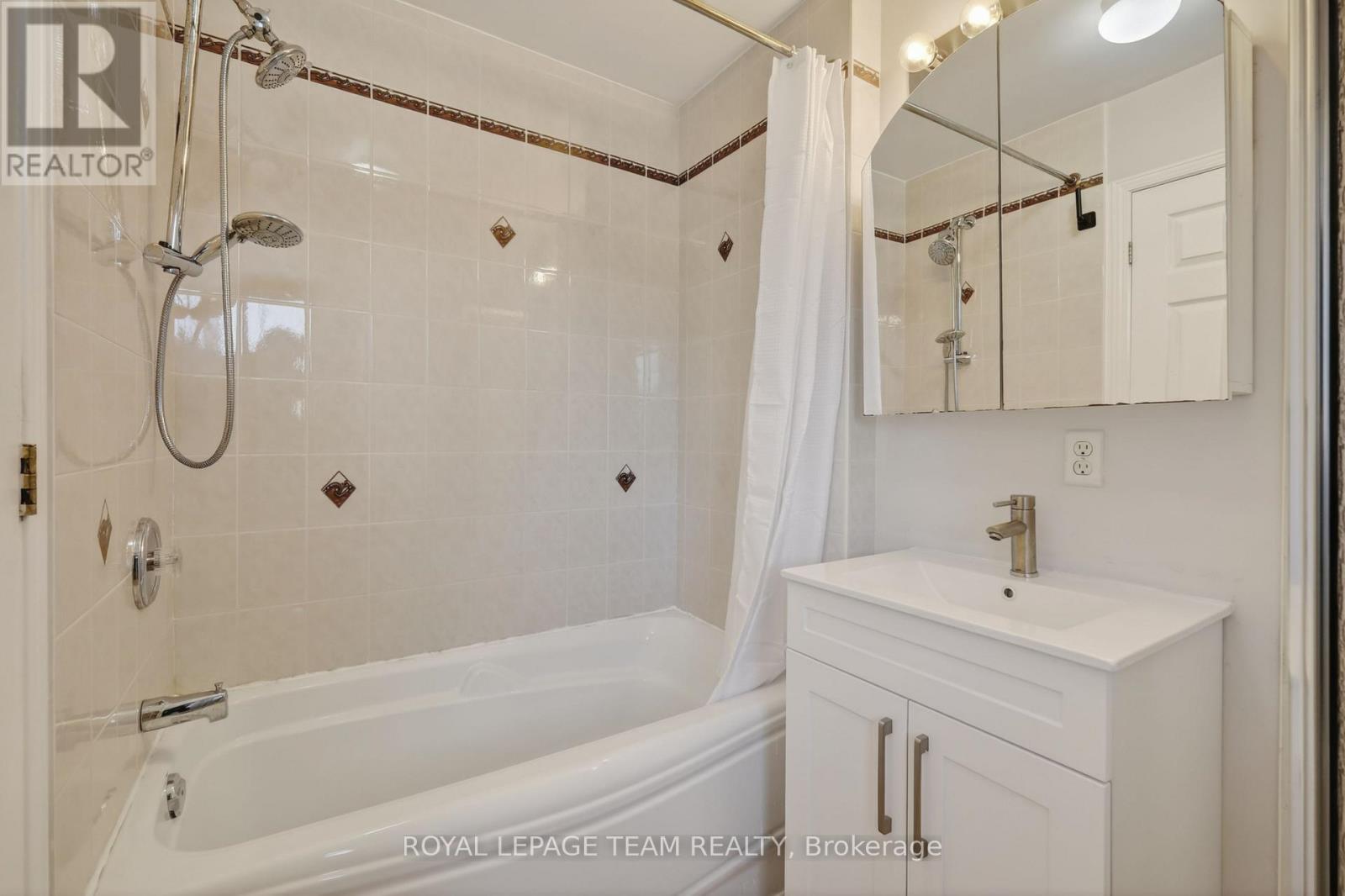 2859 Millstream Way, Ottawa, Ontario  K1T 4A3 - Photo 23 - X13568080