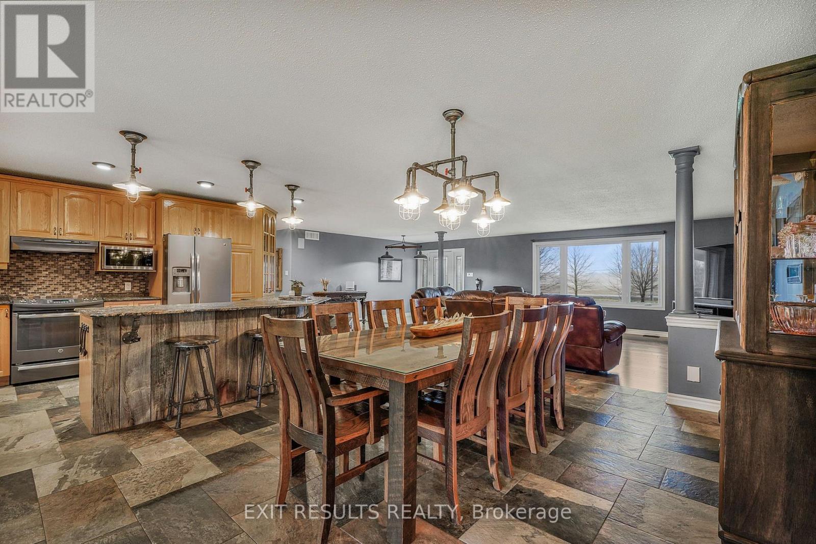 638 St Thomas Road E, Russell, Ontario  K0A 1W0 - Photo 11 - X13568160