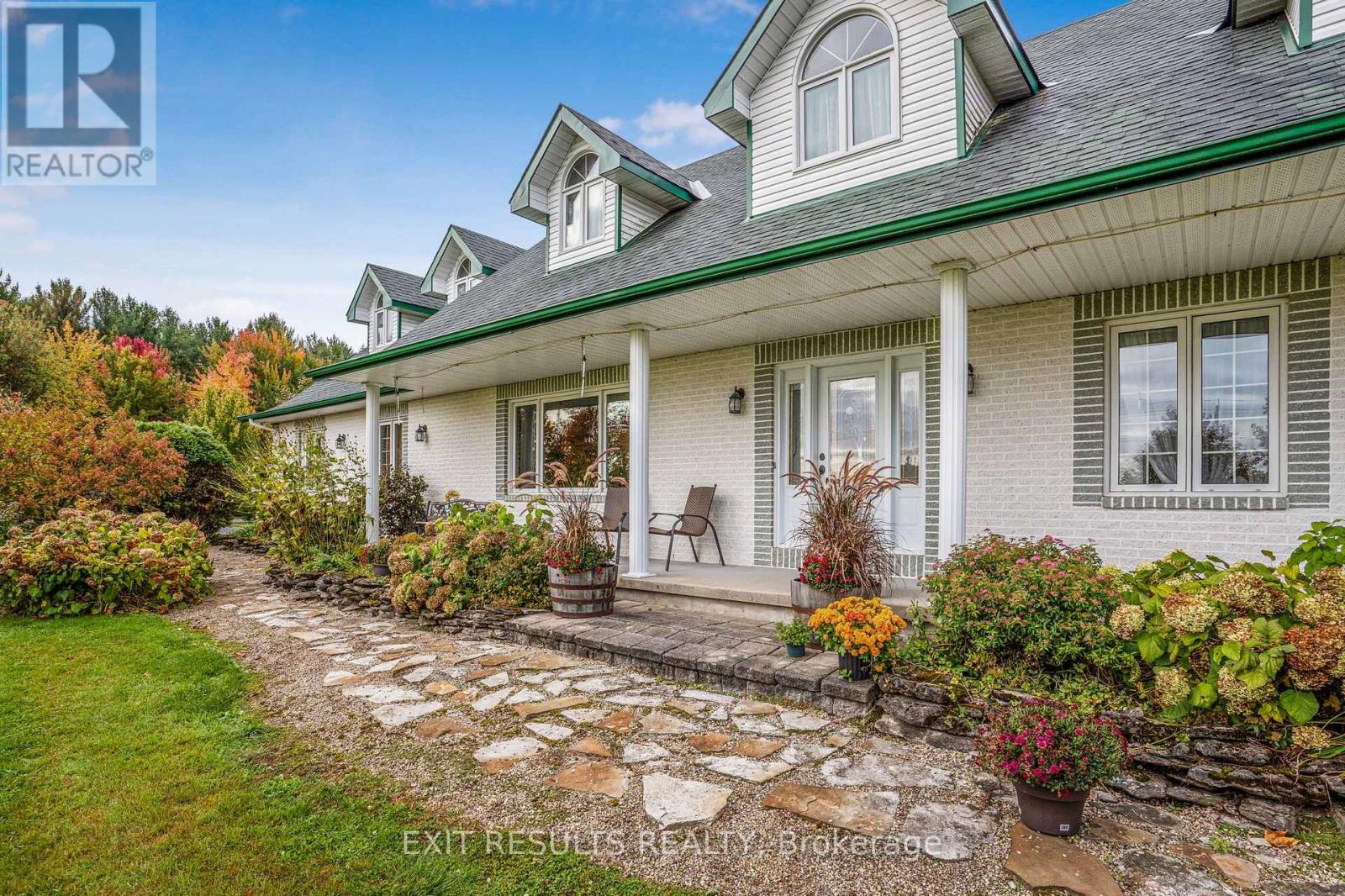 638 St Thomas Road E, Russell, Ontario  K0A 1W0 - Photo 3 - X13568160