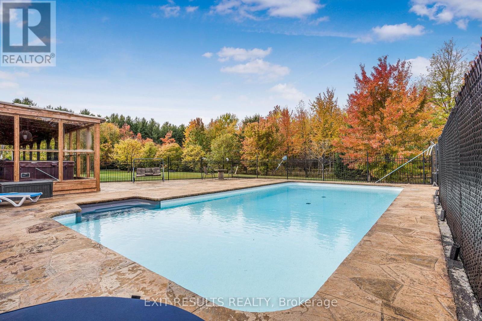 638 St Thomas Road E, Russell, Ontario  K0A 1W0 - Photo 5 - X13568160