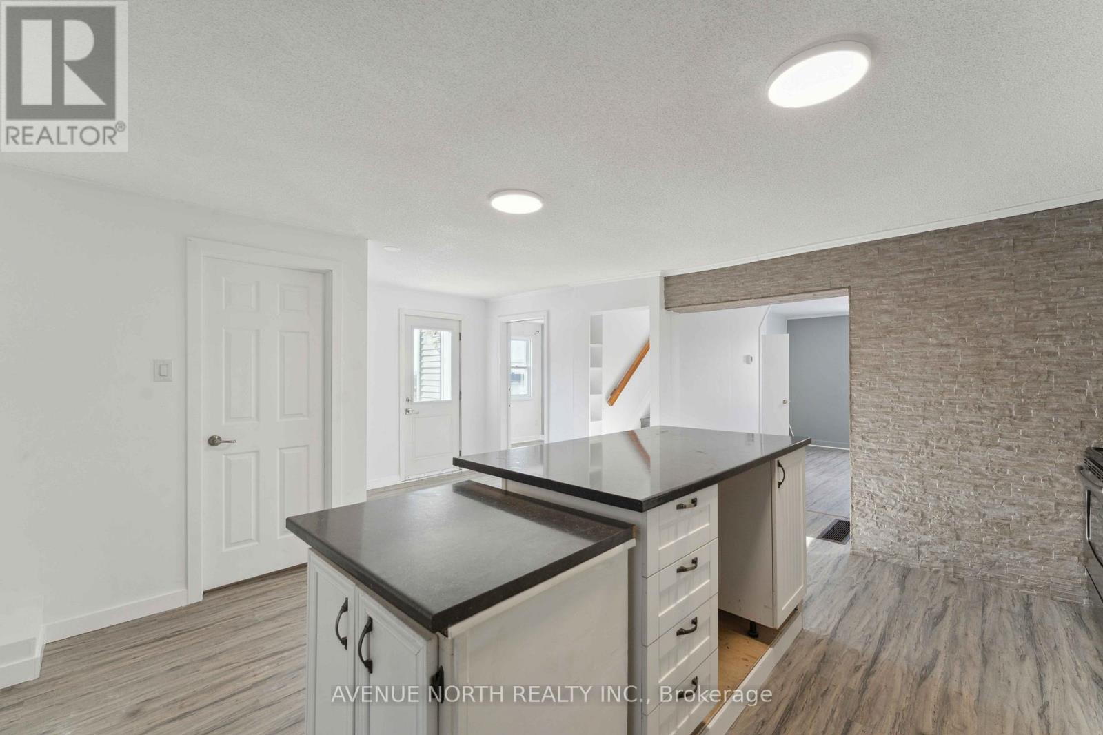 6958 Notre Dame Street, Ottawa, Ontario  K1C 1H7 - Photo 12 - X13568176