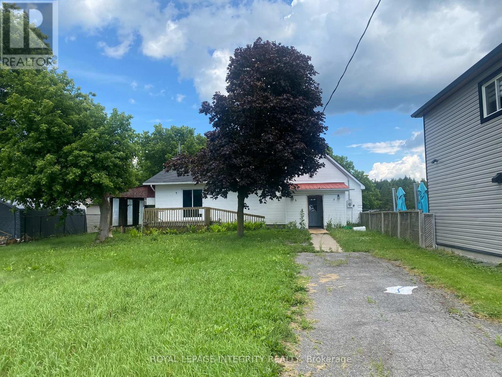 2415 Du Lac Road, Clarence-Rockland, Ontario  K0A 3N0 - Photo 1 - X13568278
