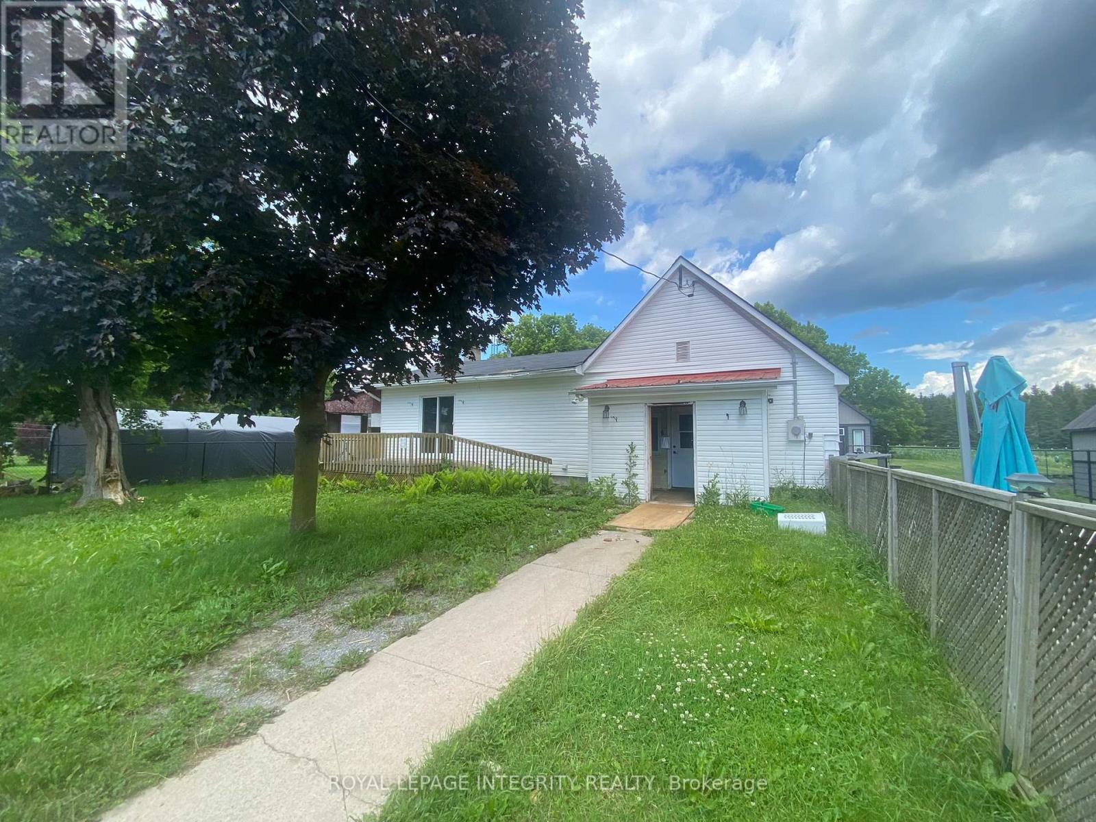 2415 Du Lac Road, Clarence-Rockland, Ontario  K0A 3N0 - Photo 2 - X13568278