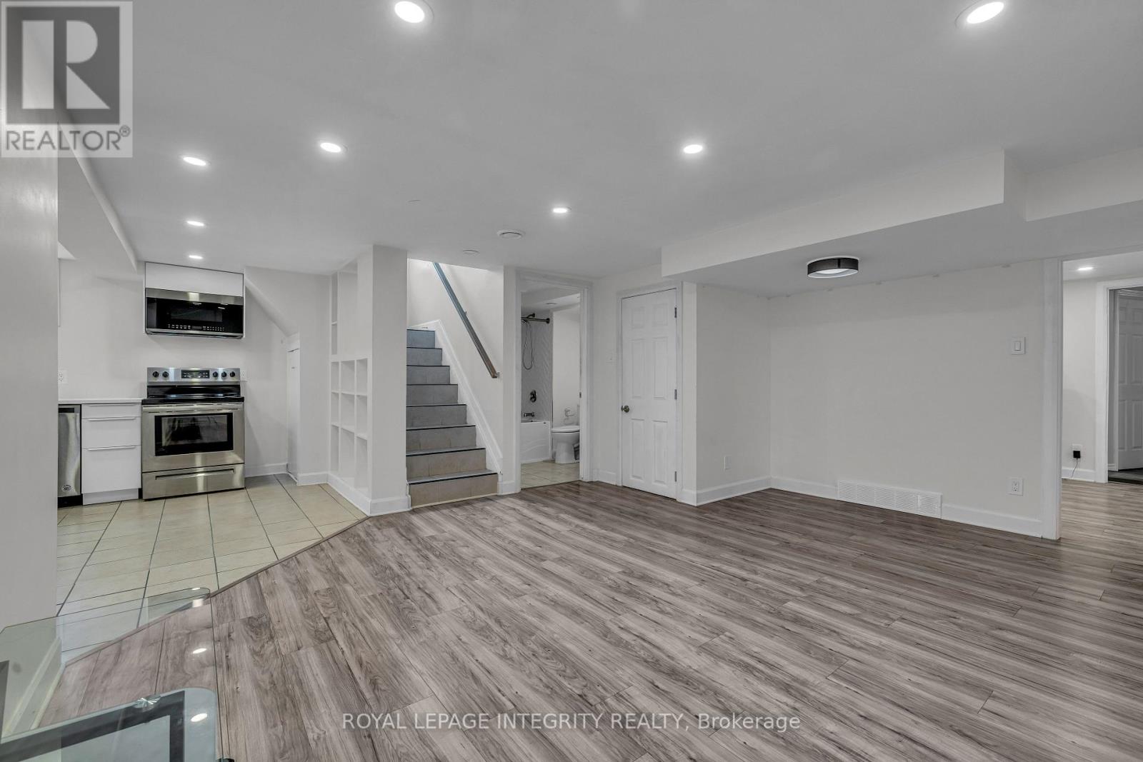 924 Rex Avenue, Ottawa, Ontario  K2A 2P7 - Photo 11 - X13568280