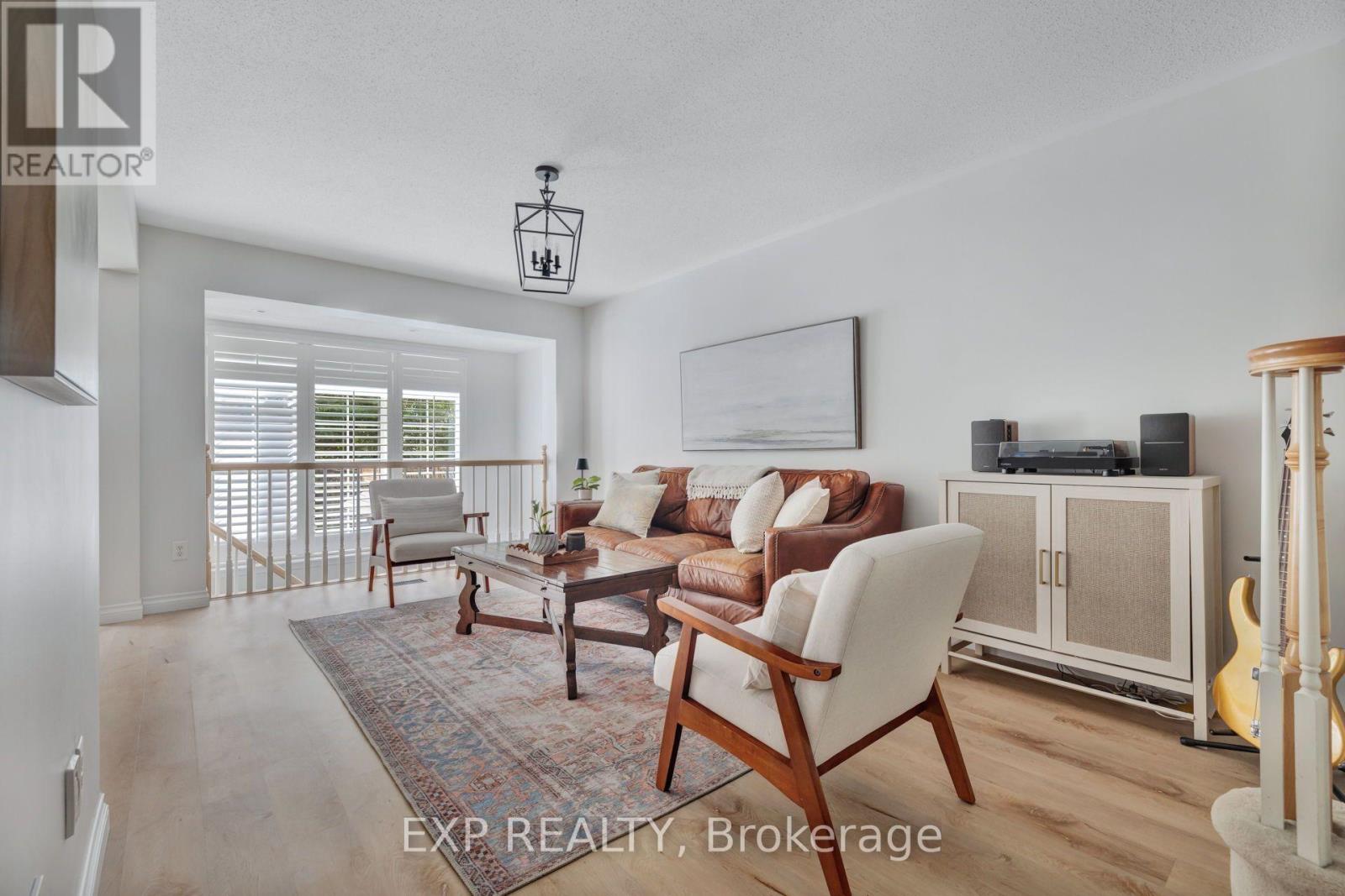 210 Wabiskaw Private, Ottawa, Ontario  K2J 0E6 - Photo 7 - X13568424