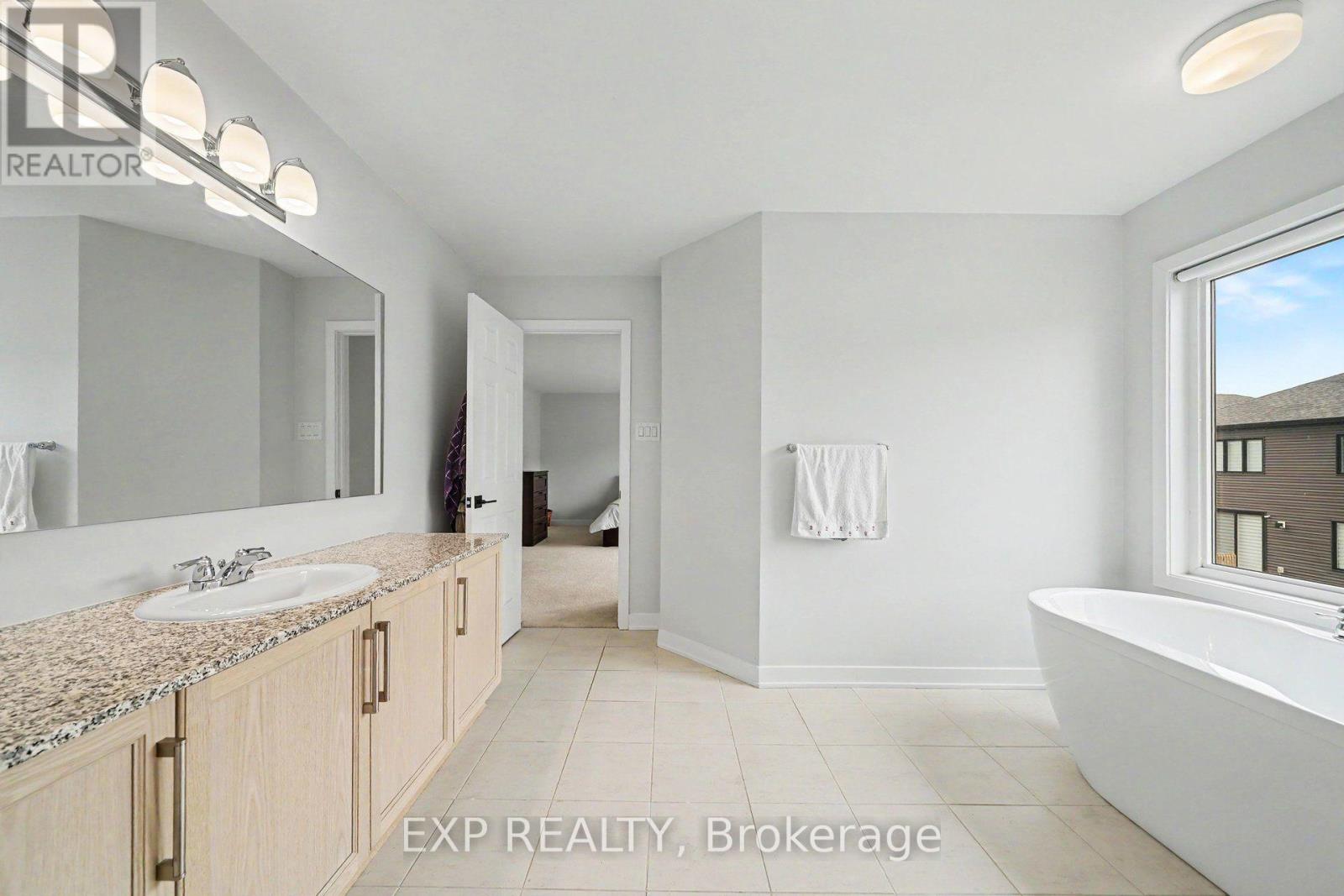 818 Crossgate Street, Ottawa, Ontario  K2J 7E3 - Photo 24 - X13568498