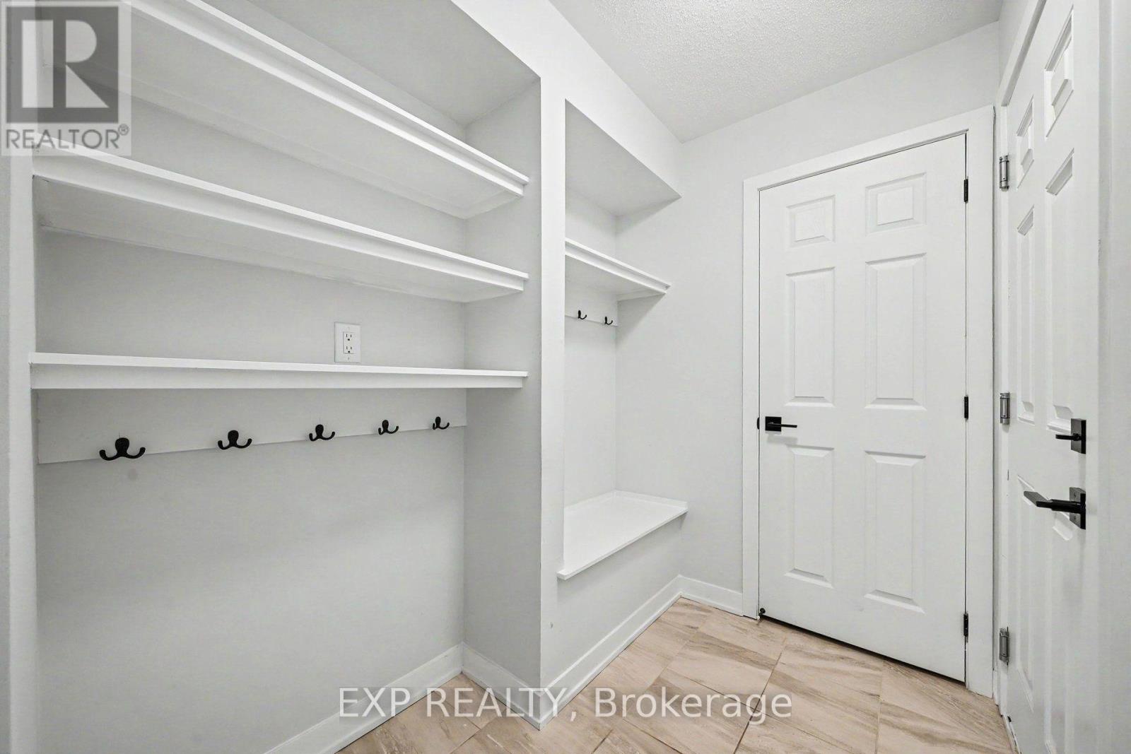818 Crossgate Street, Ottawa, Ontario  K2J 7E3 - Photo 6 - X13568498
