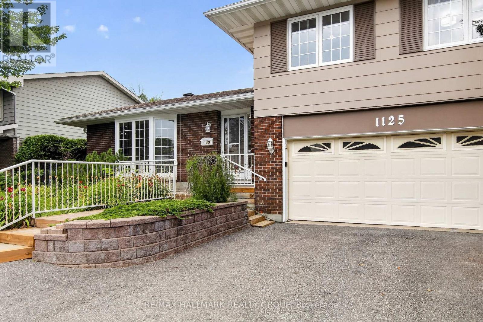 1125 Plante Drive, Ottawa, Ontario  K1V 9E5 - Photo 3 - X13568772