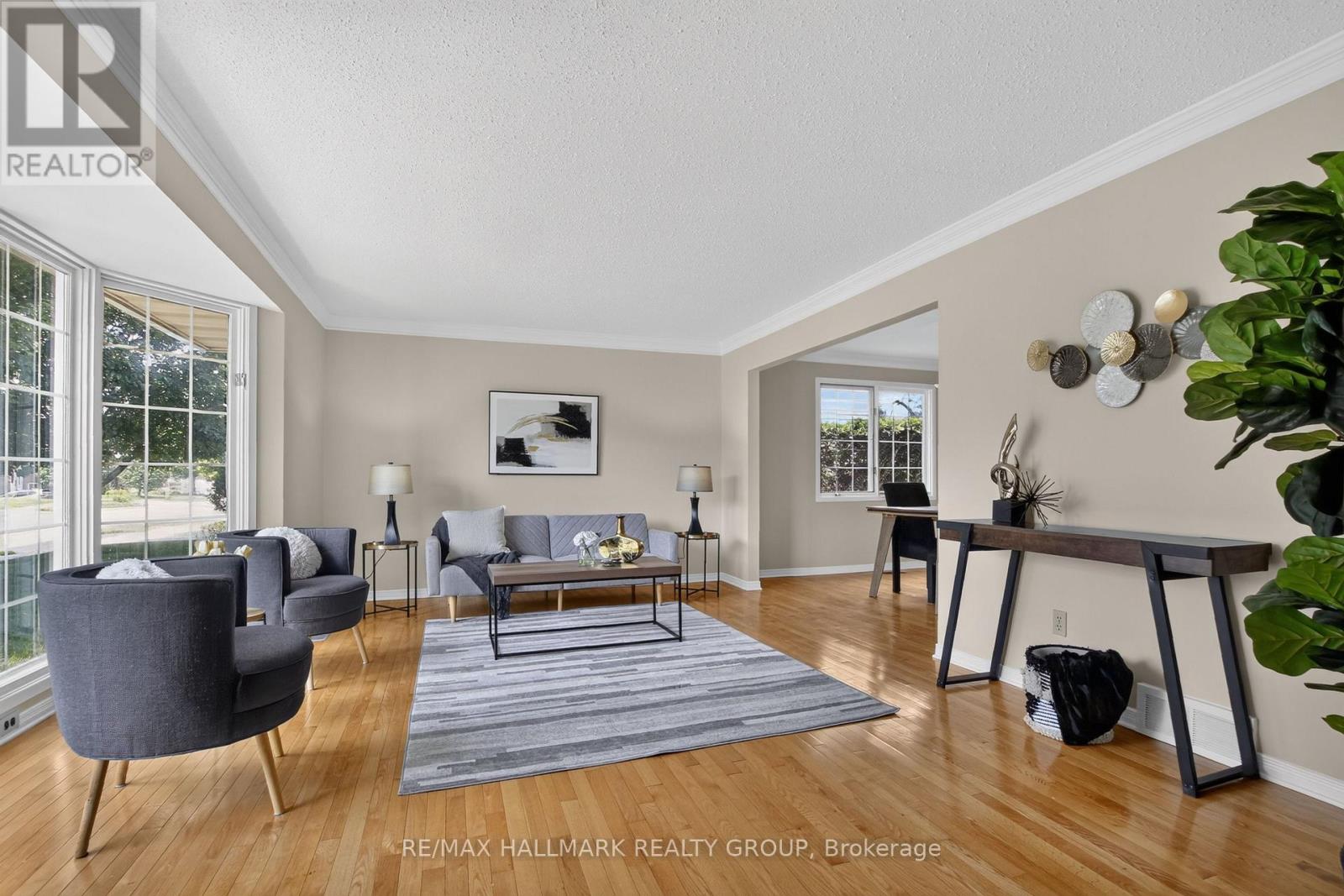 1125 Plante Drive, Ottawa, Ontario  K1V 9E5 - Photo 4 - X13568772