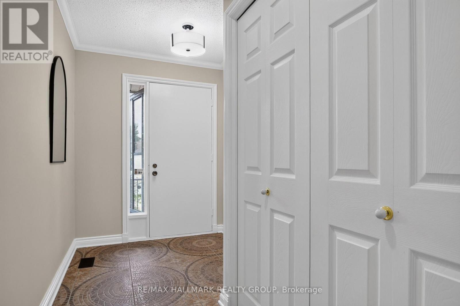 1125 Plante Drive, Ottawa, Ontario  K1V 9E5 - Photo 5 - X13568772