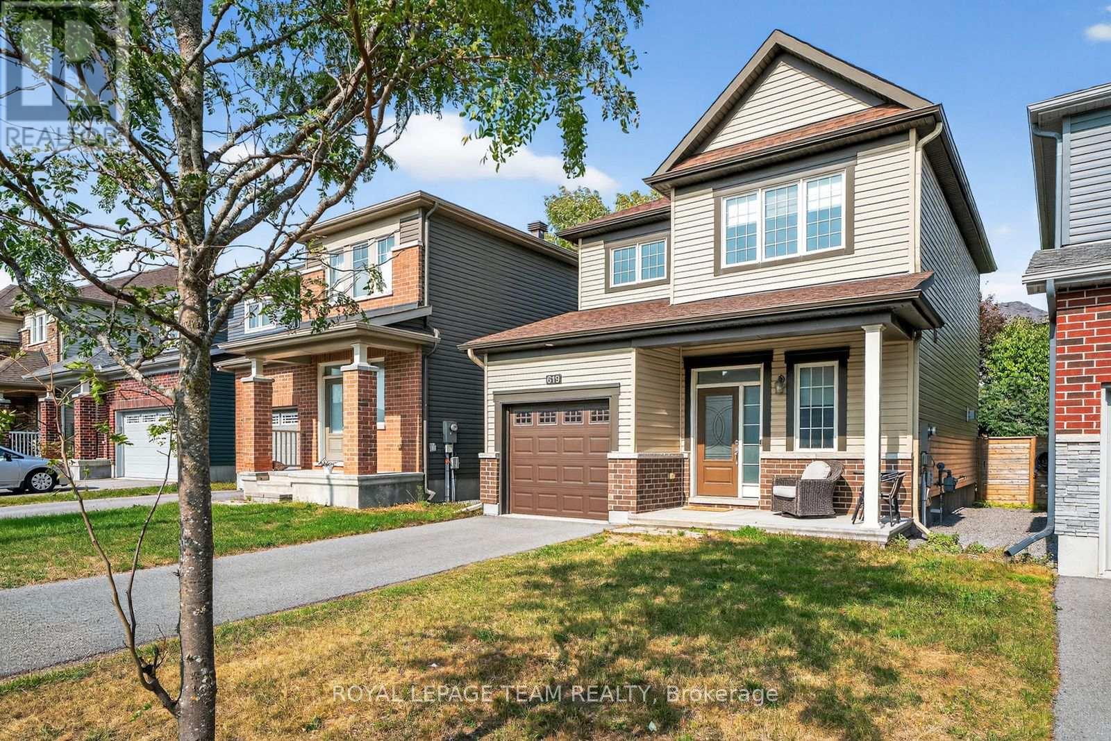 619 Geranium Walk, Ottawa, Ontario  K2S 2J3 - Photo 1 - X13568884