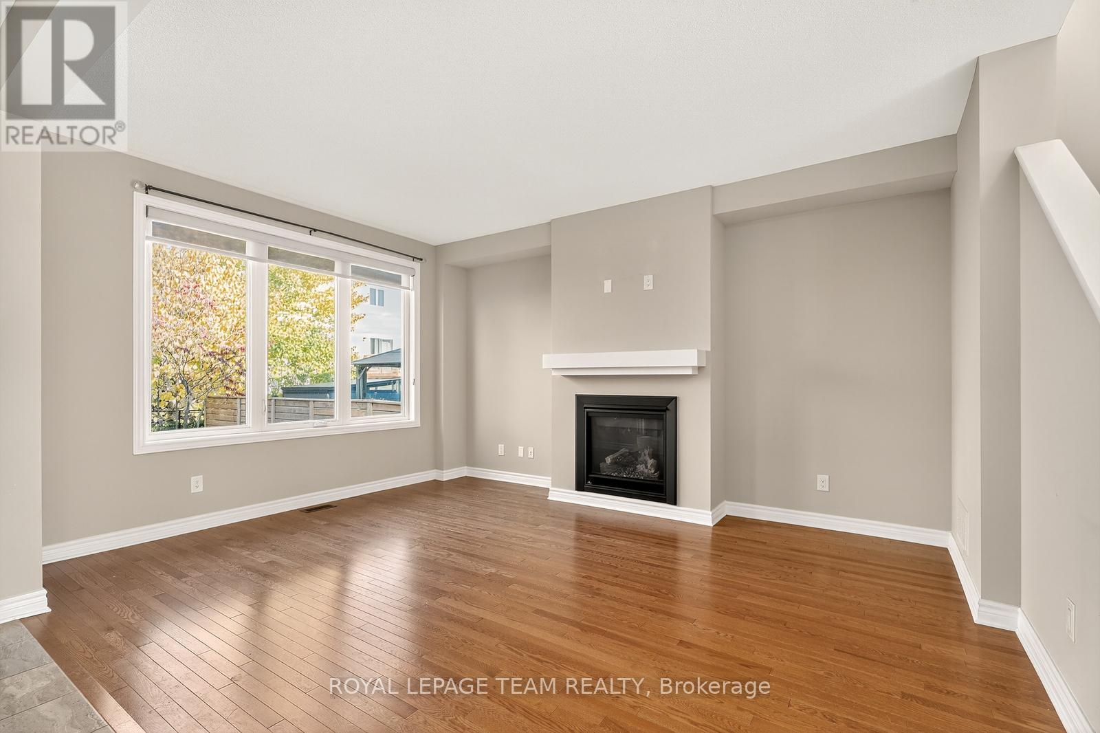 619 Geranium Walk, Ottawa, Ontario  K2S 2J3 - Photo 2 - X13568884