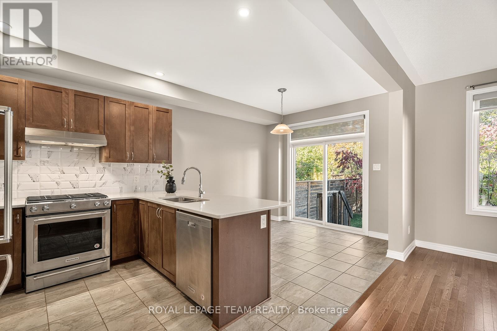 619 Geranium Walk, Ottawa, Ontario  K2S 2J3 - Photo 6 - X13568884