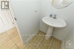 207 Hidden Meadow Avenue, Ottawa, Ontario  K1T 0C2 - Photo 4 - X13568902