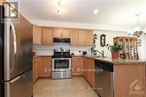 207 Hidden Meadow Avenue, Ottawa, Ontario  K1T 0C2 - Photo 5 - X13568902