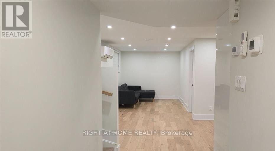 B - 185 Carleton Avenue, Ottawa, Ontario  K1Y 0J5 - Photo 3 - X13569160