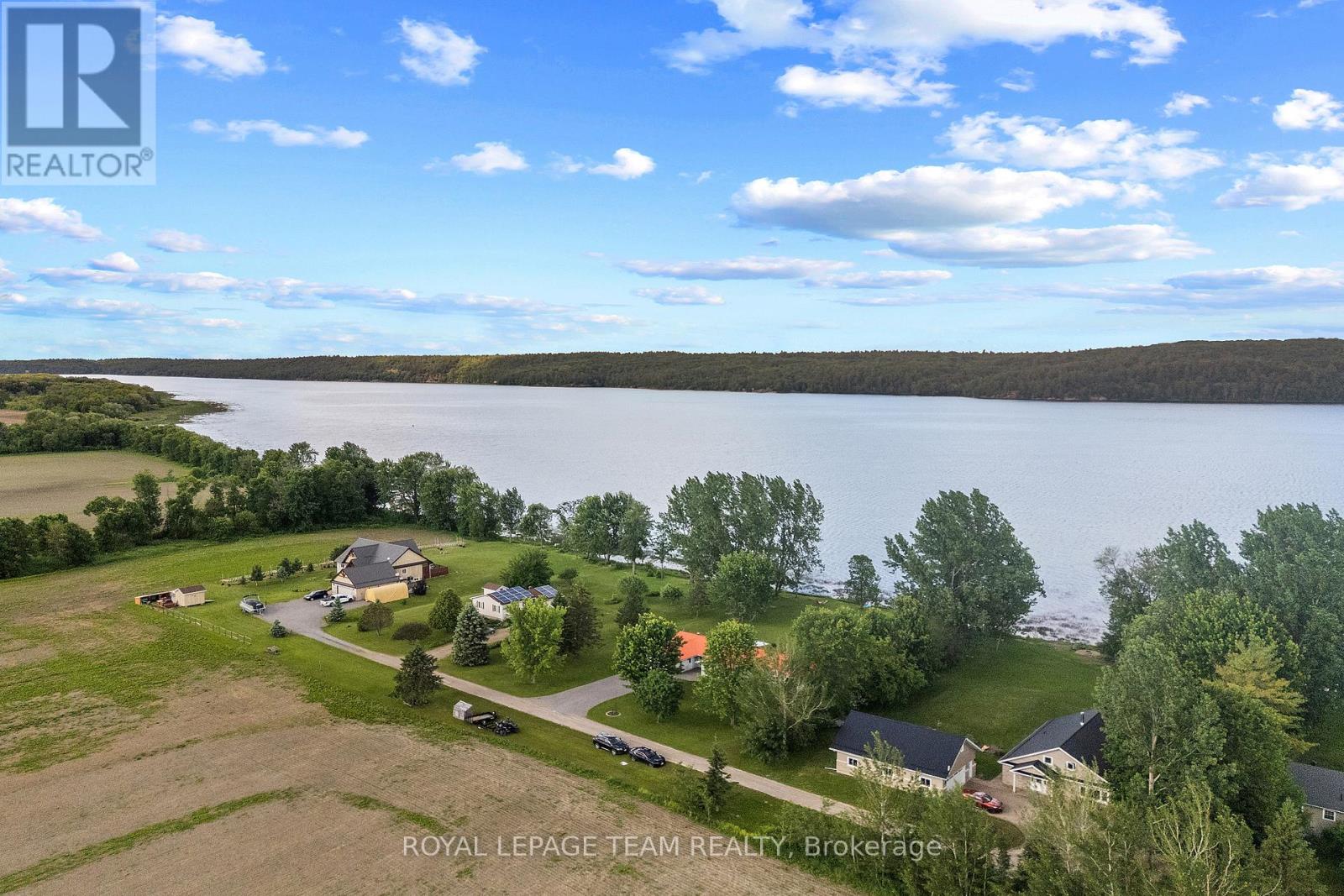 34 Bird Lake Trail, Whitewater Region, Ontario  K0J 1K0 - Photo 4 - X13569448