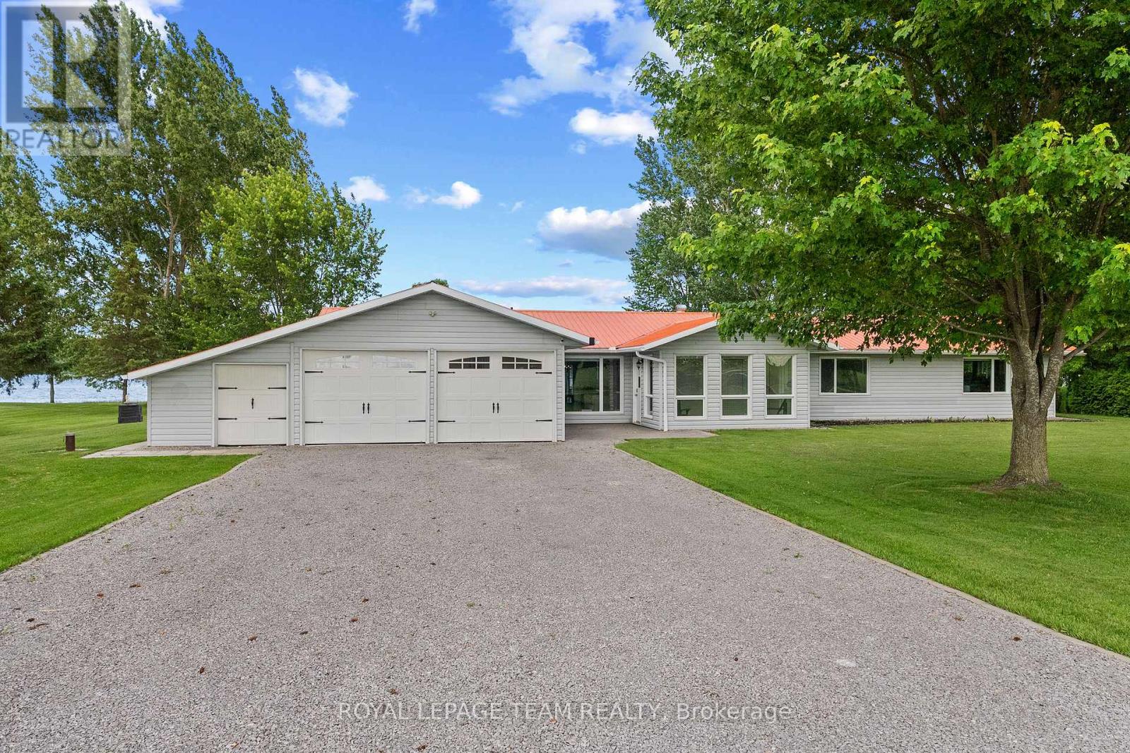 34 Bird Lake Trail, Whitewater Region, Ontario  K0J 1K0 - Photo 6 - X13569448
