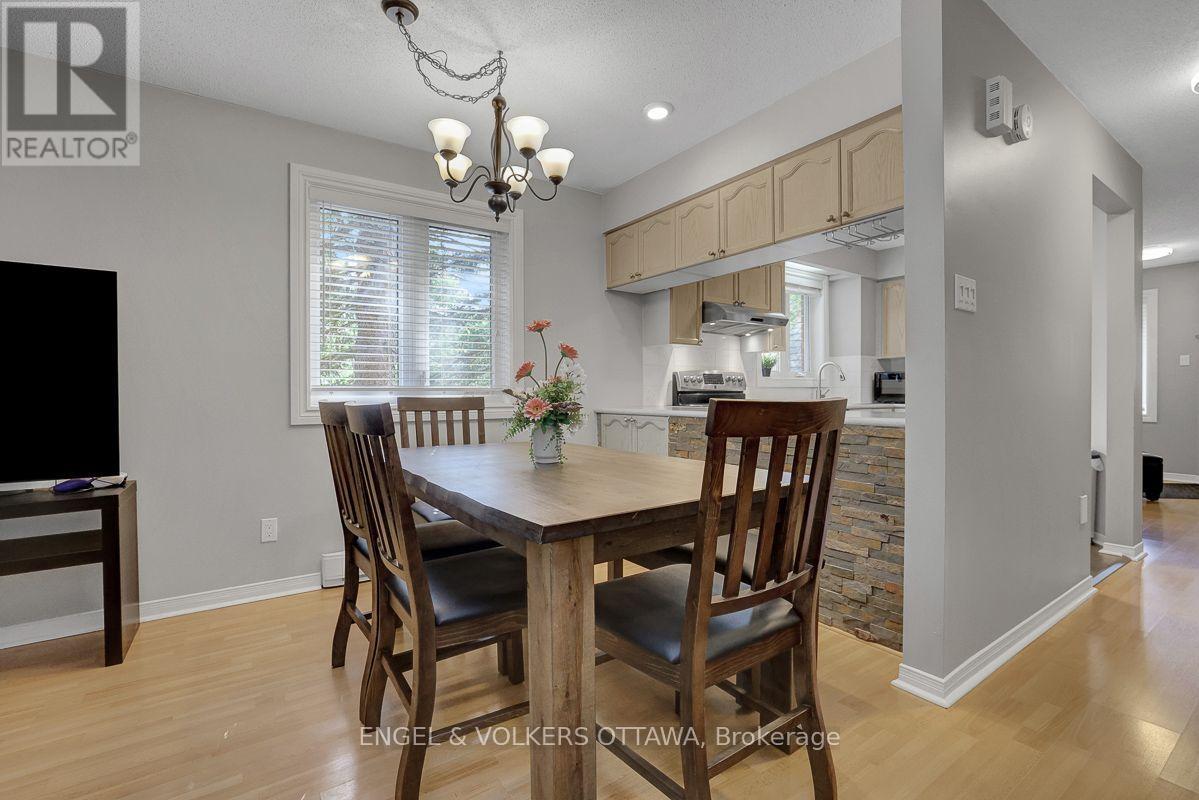 1 - 382 Briston Private, Ottawa, Ontario  K1G 5R2 - Photo 11 - X13569614