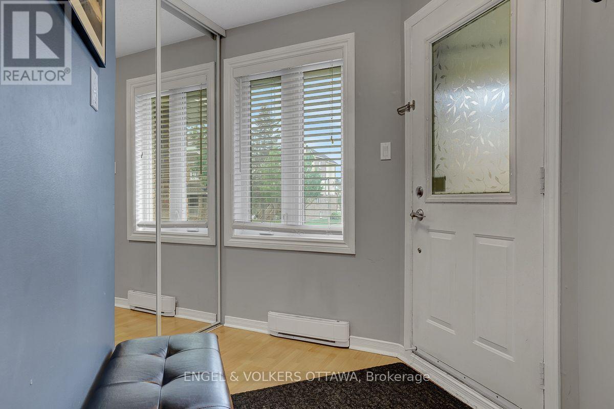 1 - 382 Briston Private, Ottawa, Ontario  K1G 5R2 - Photo 6 - X13569614