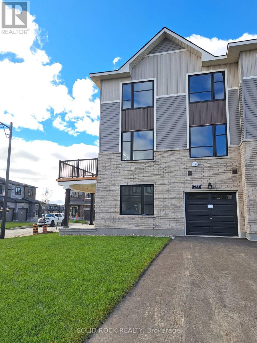 288 Elsie Macgill Walk, Ottawa, Ontario  K2W 0L2 - Photo 1 - X13569704