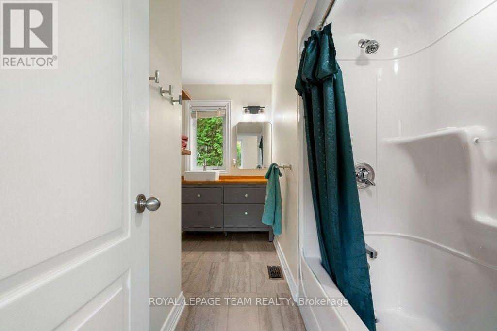 6485 Waddion Drive, Ottawa, Ontario  K4P 1E7 - Photo 30 - X13569722