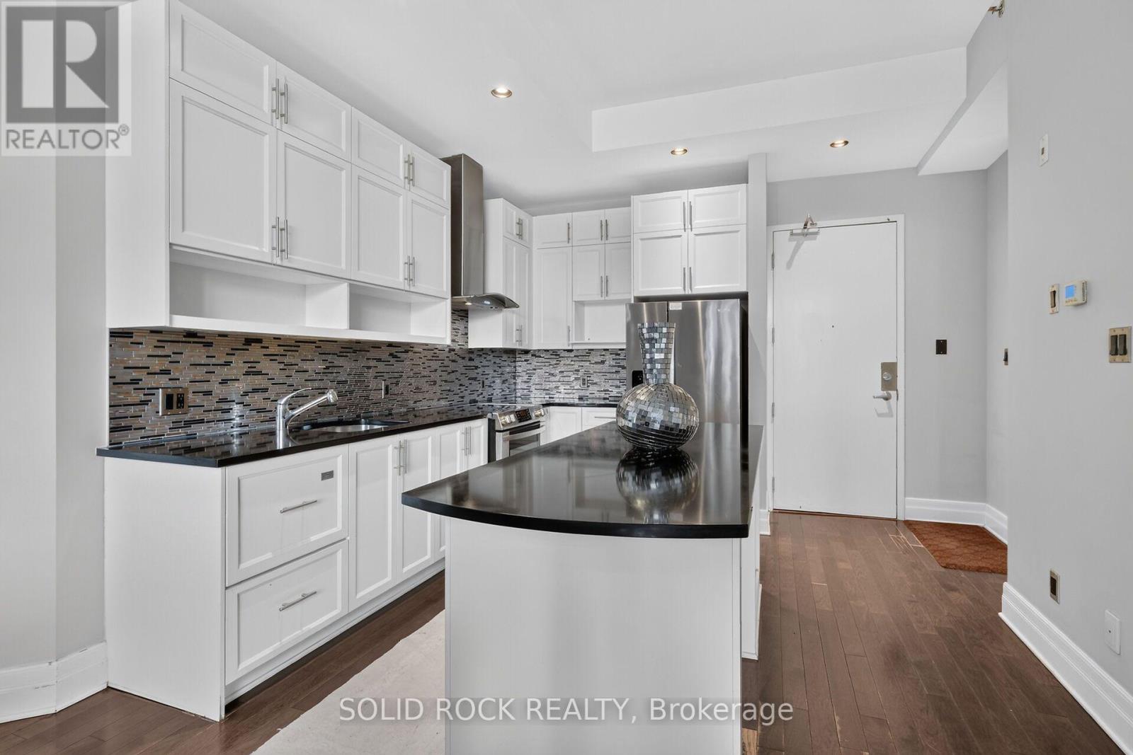 Ph18 - 808 Bronson Avenue, Ottawa, Ontario  K1S 5A4 - Photo 20 - X13569840