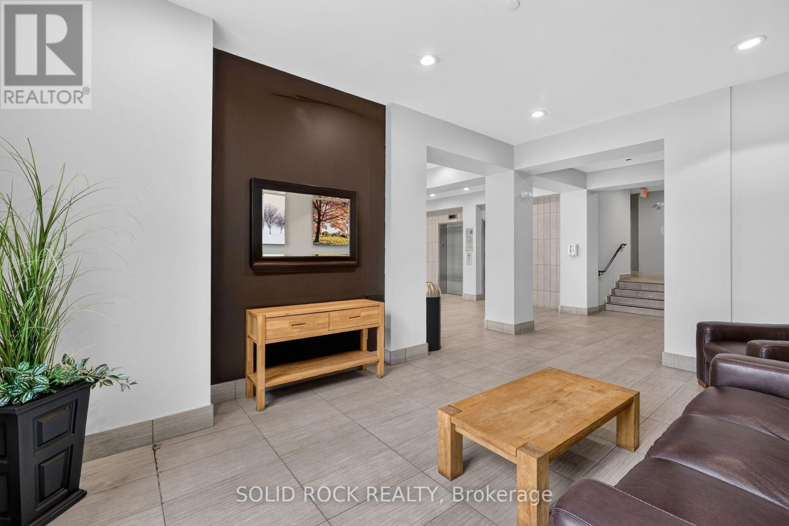 Ph18 - 808 Bronson Avenue, Ottawa, Ontario  K1S 5A4 - Photo 5 - X13569840