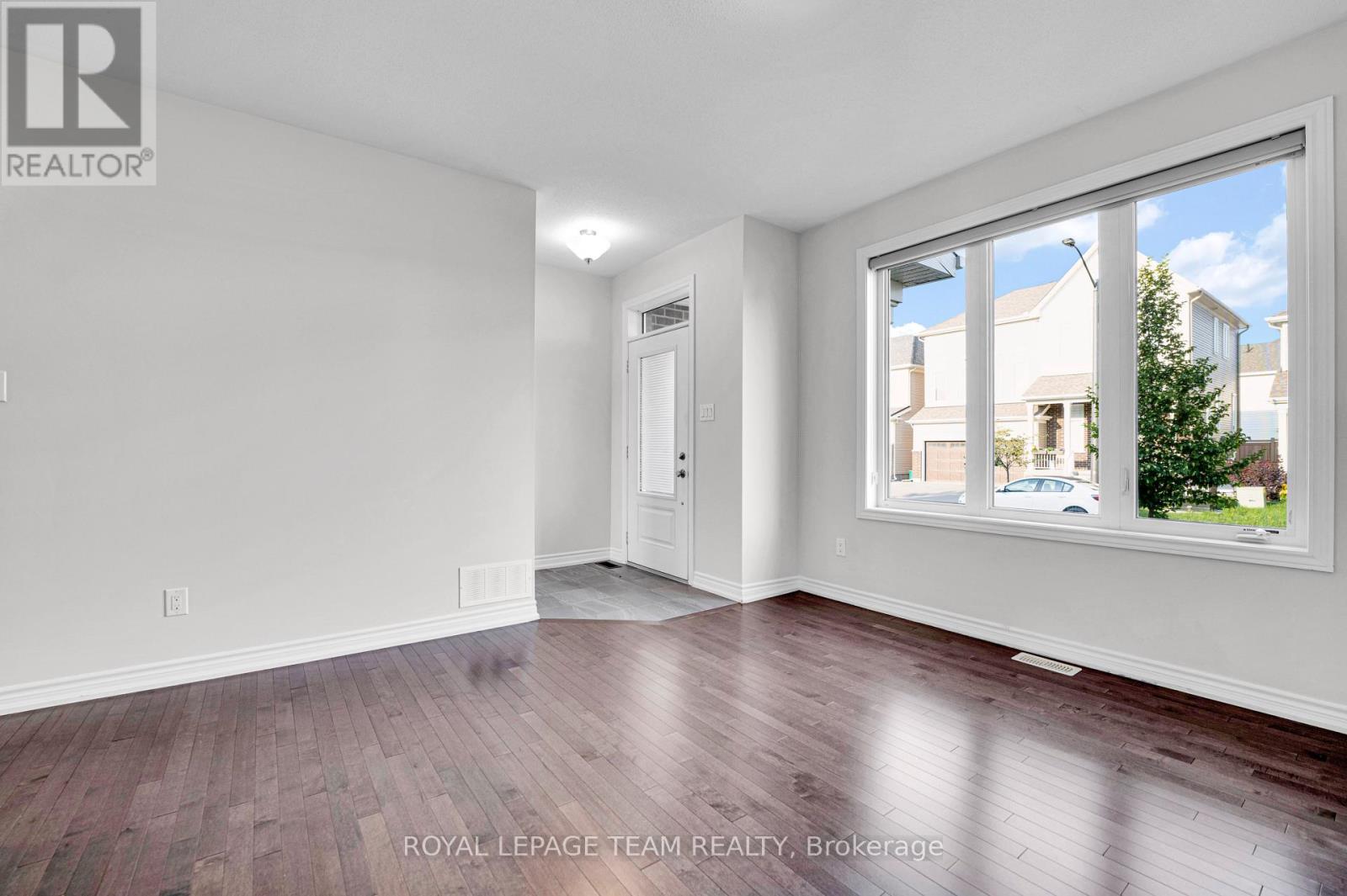 59 Moonbeam Street, Ottawa, Ontario  K2J 0K6 - Photo 3 - X13570156