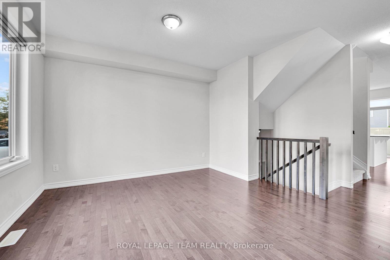 59 Moonbeam Street, Ottawa, Ontario  K2J 0K6 - Photo 4 - X13570156