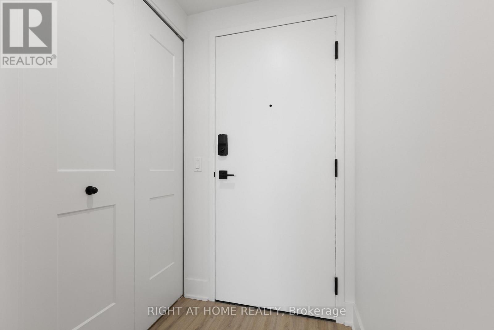 502 - 377 Winona Avenue, Ottawa, Ontario  K1Z 5H8 - Photo 3 - X13570326