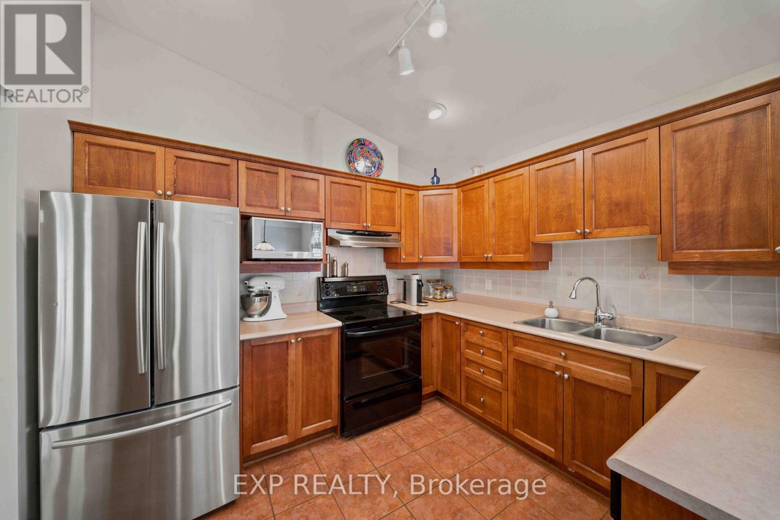 805 Hot Springs Way, Ottawa, Ontario  K1V 1R9 - Photo 4 - X13570406
