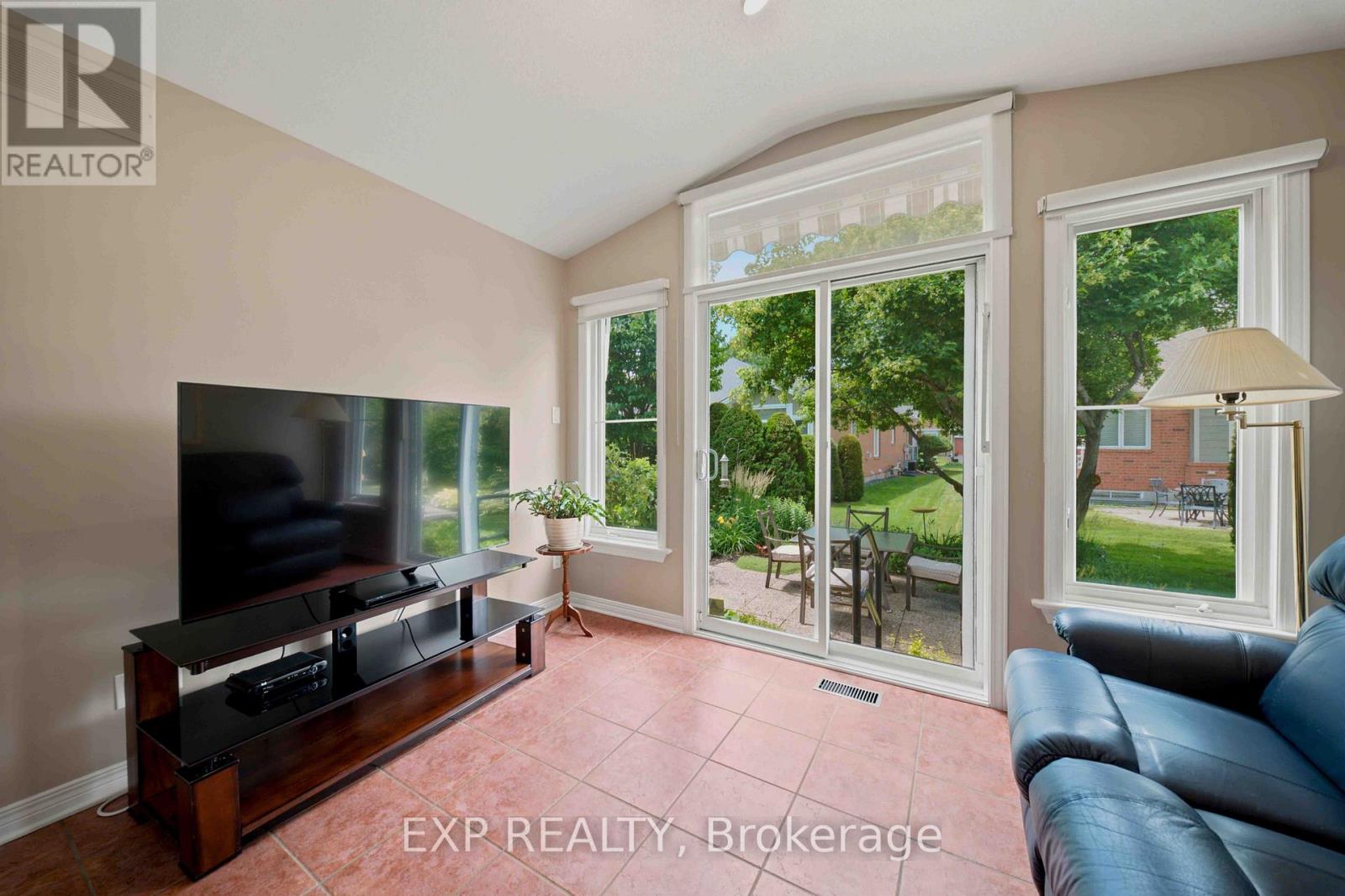 805 Hot Springs Way, Ottawa, Ontario  K1V 1R9 - Photo 8 - X13570406