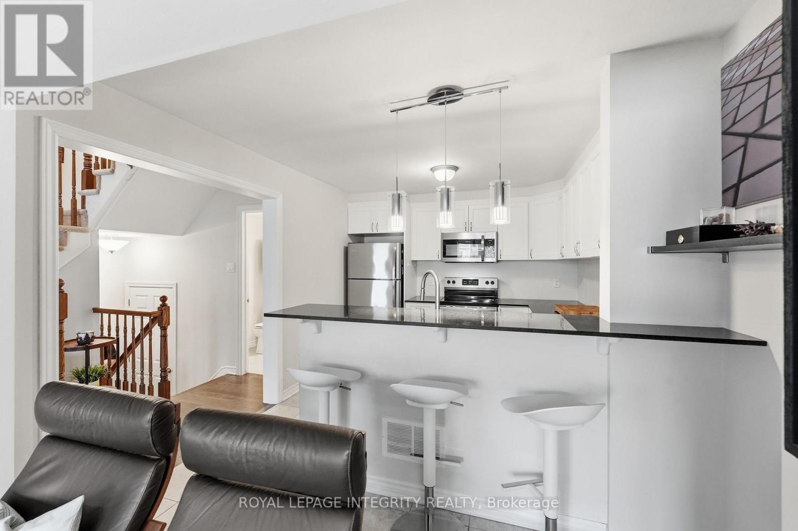12 Squashberry Lane, Ottawa, Ontario  K2S 1E7 - Photo 10 - X13570426