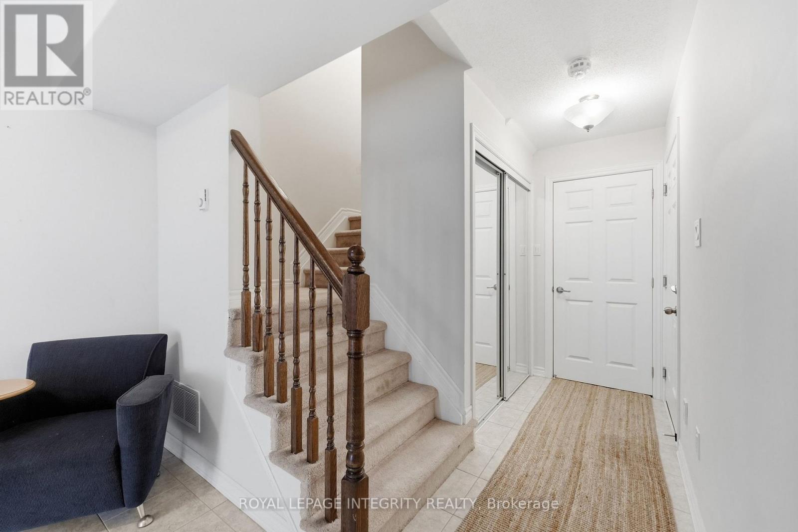 12 Squashberry Lane, Ottawa, Ontario  K2S 1E7 - Photo 5 - X13570426