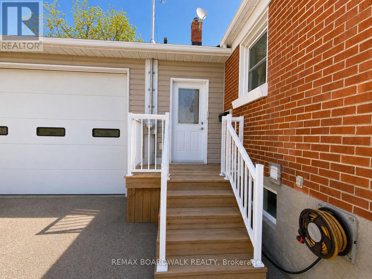 39 Condie Street, Smiths Falls, Ontario  K7A 2T3 - Photo 3 - X13570686