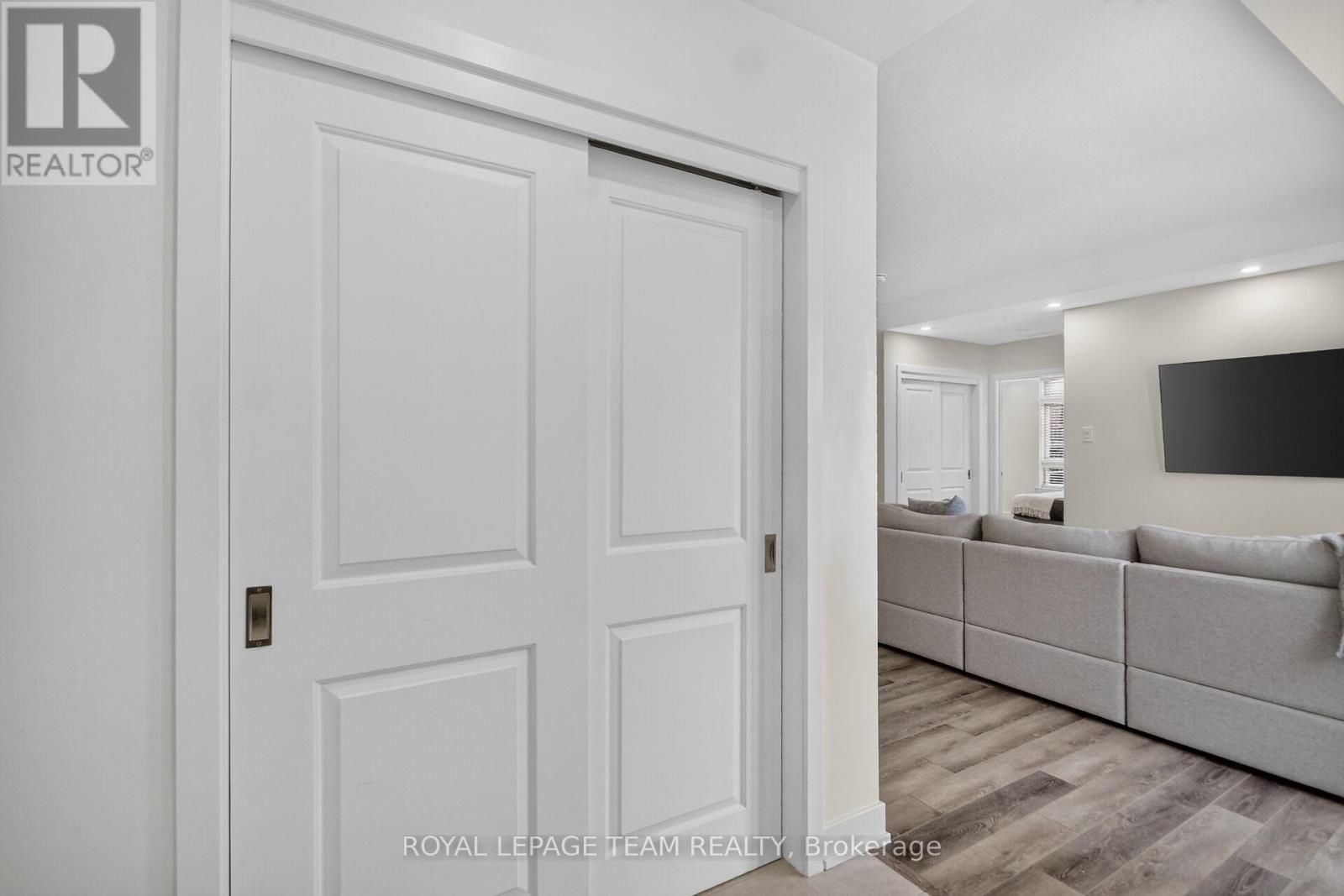 H - 45 Overberg Way, Ottawa, Ontario  K2S 2Y4 - Photo 4 - X13570700