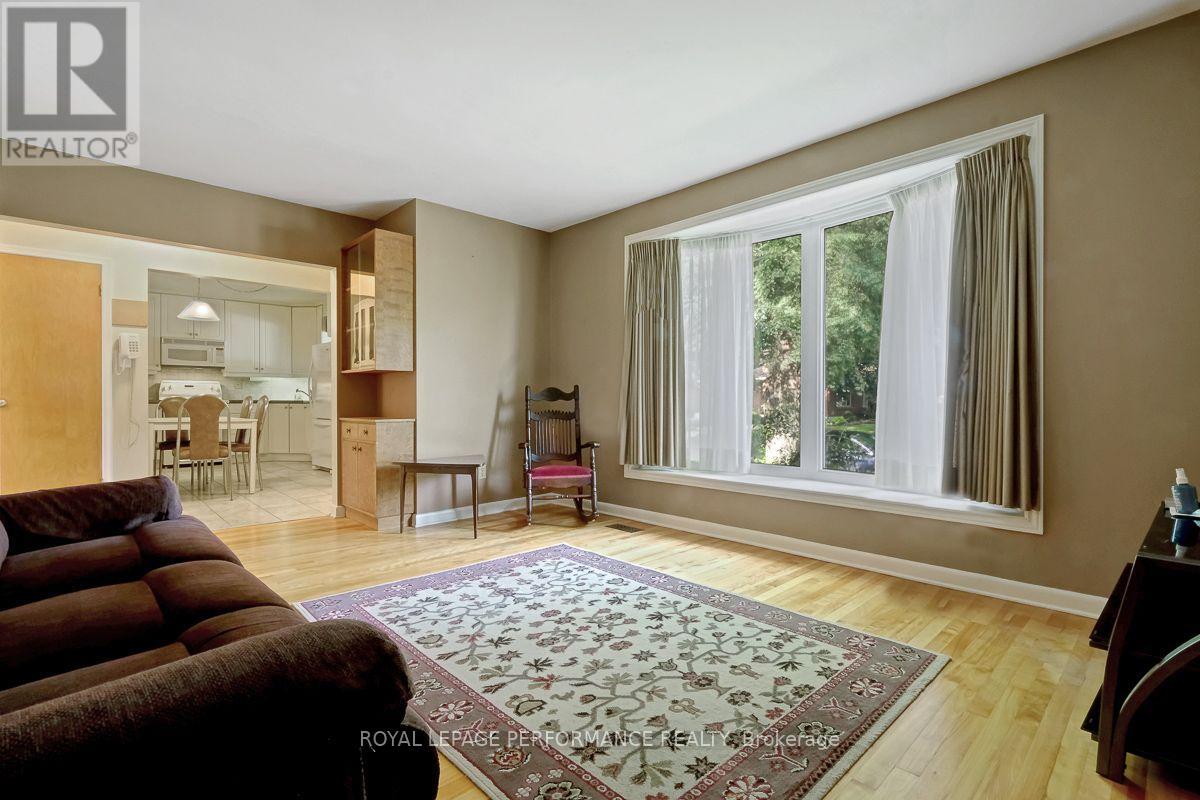 2038 Arch Street, Ottawa, Ontario  K1G 2H1 - Photo 5 - X13570760