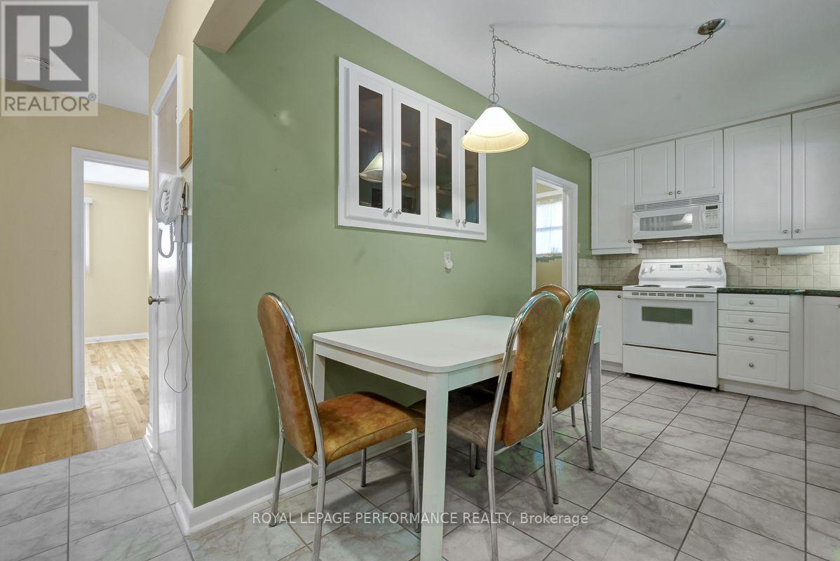 2038 Arch Street, Ottawa, Ontario  K1G 2H1 - Photo 6 - X13570760