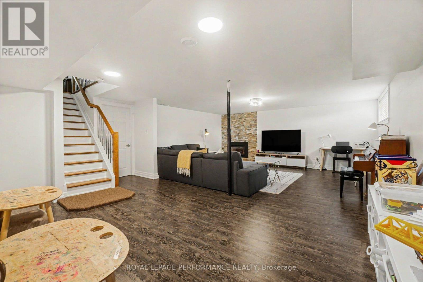2061 Cabot Street, Ottawa, Ontario  K1H 6J7 - Photo 24 - X13570856