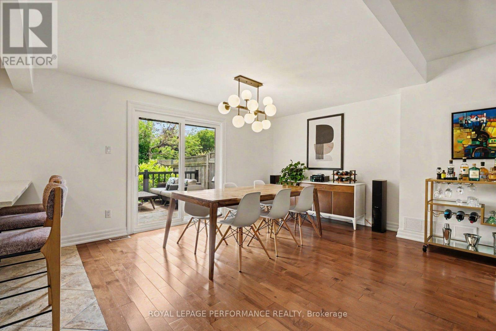 2061 Cabot Street, Ottawa, Ontario  K1H 6J7 - Photo 7 - X13570856